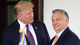 Viktor Orbán e Donald Trump em maio de 2019