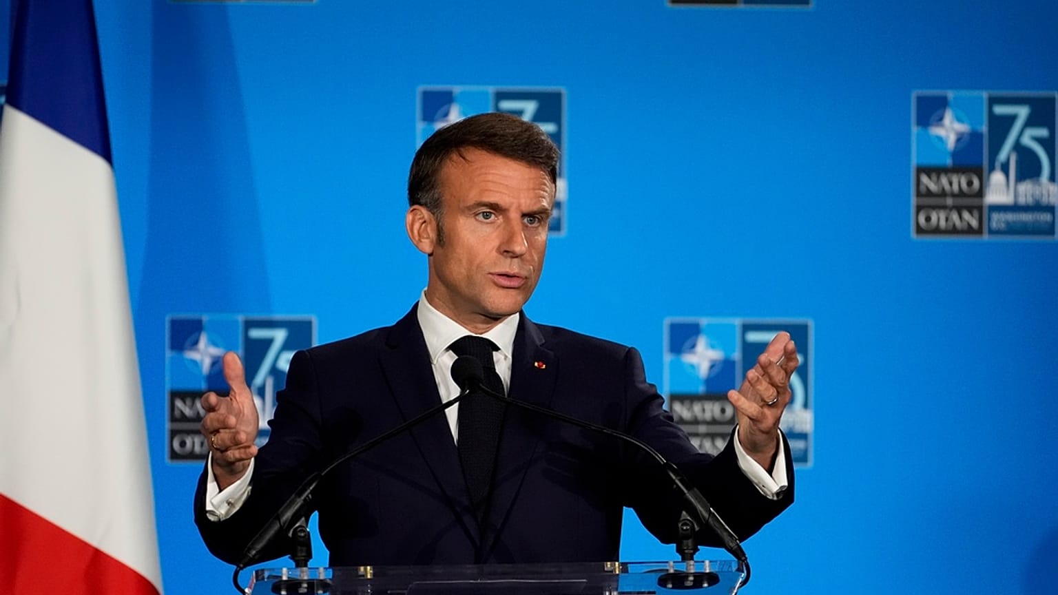 Le président français Emmanuel Macron au sommet de l'OTAN à Washington.