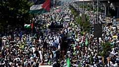  مسيرة حاشدة في باكستان ضد اسرائيل ودعما غزة