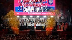 Spanien feiert den Titel als Europameister