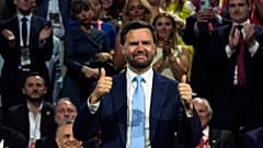 Der republikanische Vizepräsidentschaftskandidat Vance nimmt am ersten Tag der Republican National Convention am Montag teil