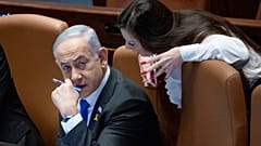 El primer ministro de Israel, Benjamin Netanyahu, asiste a una sesión de la Knesset, el Parlamento de Israel, en Jerusalén, el miércoles 17 de julio de 2024.