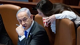 El primer ministro de Israel, Benjamin Netanyahu, asiste a una sesión de la Knesset, el Parlamento de Israel, en Jerusalén, el miércoles 17 de julio de 2024.