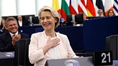 Ursula von der Leyen a été réélue par 401 voix.