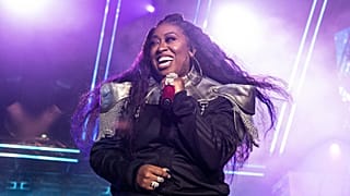 Missy Elliott actúa en el Essence Festival 2019 en el Mercedes-Benz Superdome de Nueva Orleans