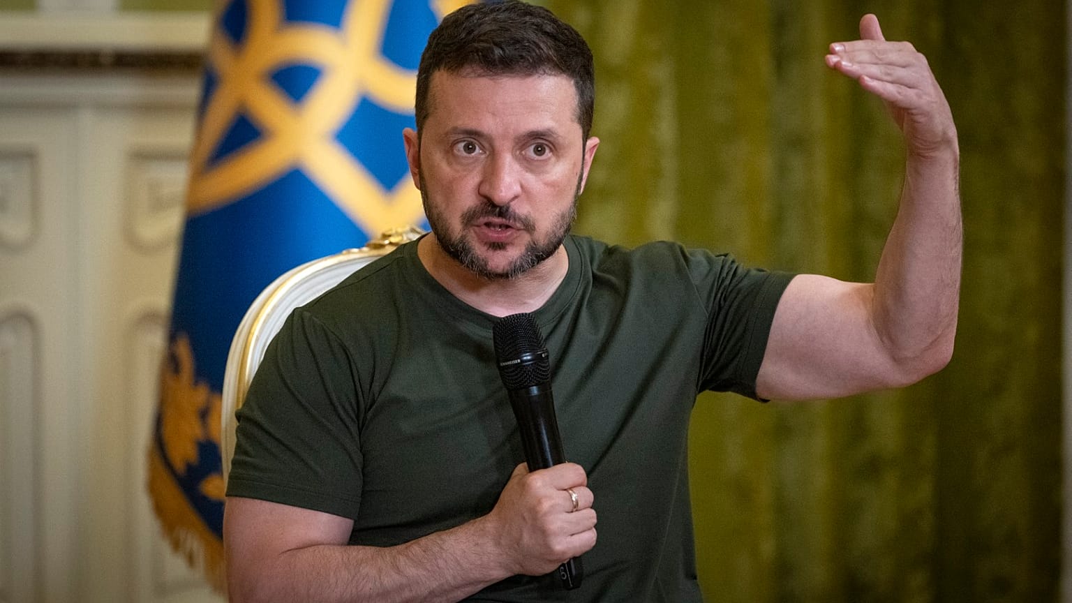 Zelenski.