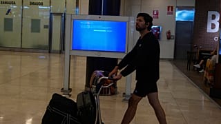 Pasajero afectado en el aeropuerto.