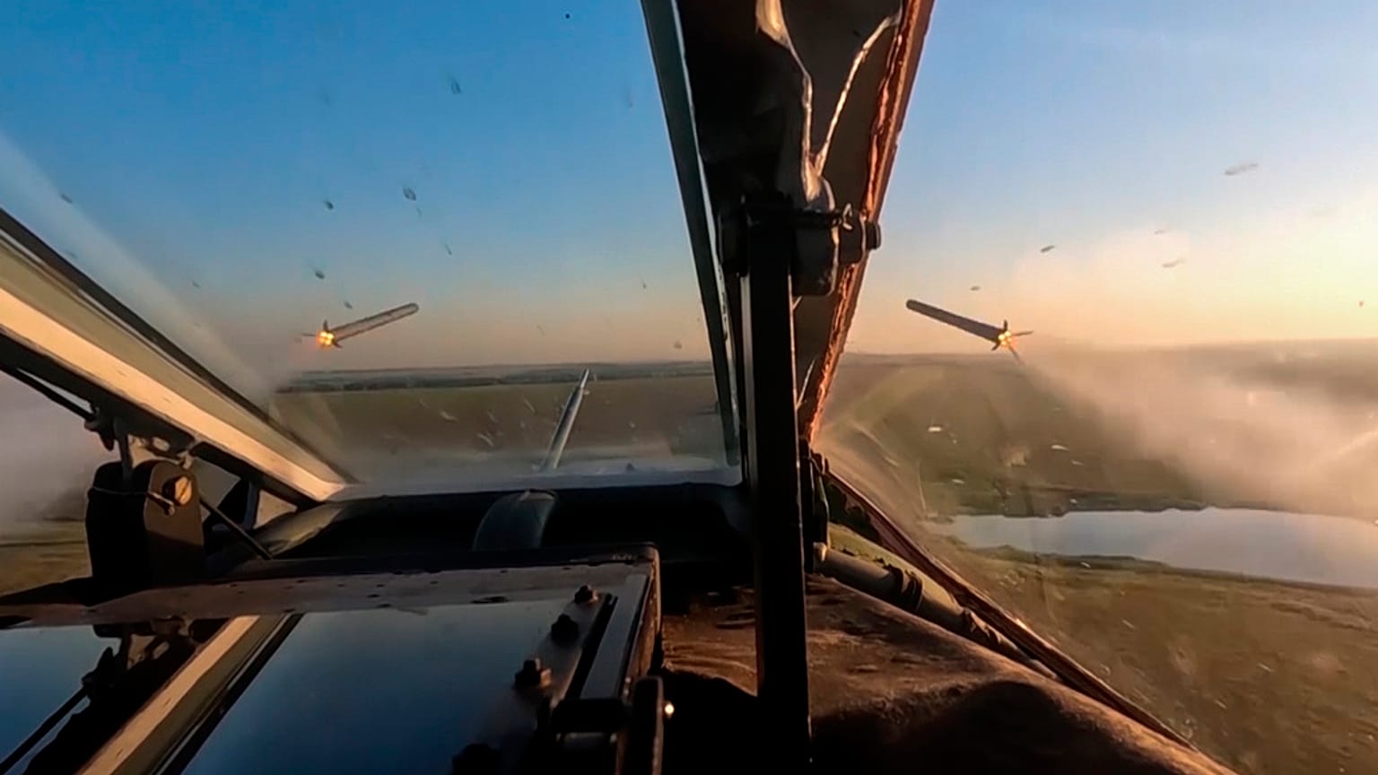 Ukrainische Soldaten der 3. Spartan Task Force Brigade nehmen an taktischen und medizinischen Übungen an einem ungenannten Ort in der Region Charkiw, Ukraine, teil, 22.07.24.