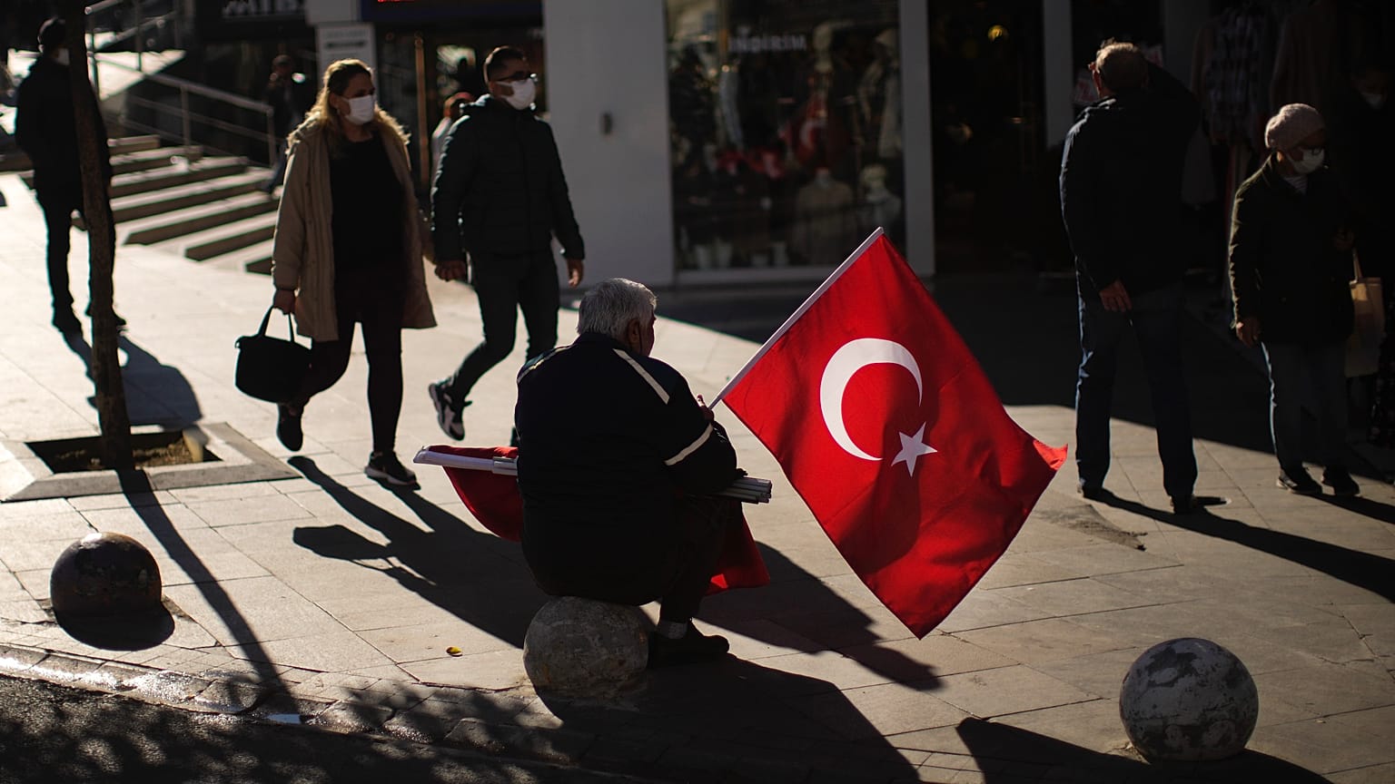 Kadıköy'den insan manzaraları (Arşiv)