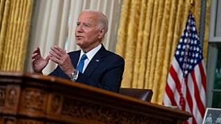 Joe Biden az Ovális Irodában