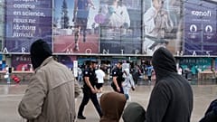 Почти все поезда, отправляющиеся с вокзала Монпарнас, отменены