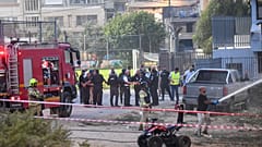Izraeli rendőrök és tűzoltók Madzsdel Samszban