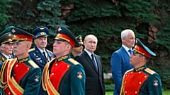 Belouszov védelmi miniszter és Putyin elnök 
