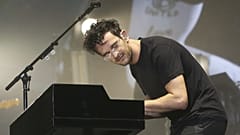 A The 1975 frontembere, Matty Healy a 2023-as Austin City Limits fesztiválon