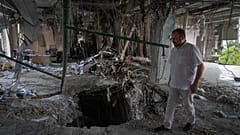 الطبيب علياء غالي، المولود في قطاع غزة، سقوط صاروخ على عيادة خاصة حيث عمل معظم حياته المهنية في كييف، أوكرانيا، يوم الاثنين، 22 يوليو 2024.