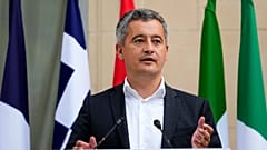 Ministro do Interior francês, Gerald Darmanin, reconhece os membros das forças policiais estrangeiras que ajudam na segurança dos Jogos Olímpicos de verão de 2024