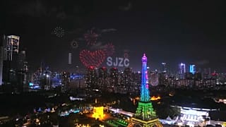 عرض ضوئي في مدينة شينزين بجنوب الصين