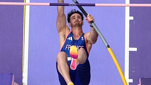 Viral French pole vaulter Anthony Ammirati gets racy job offer from porn site 