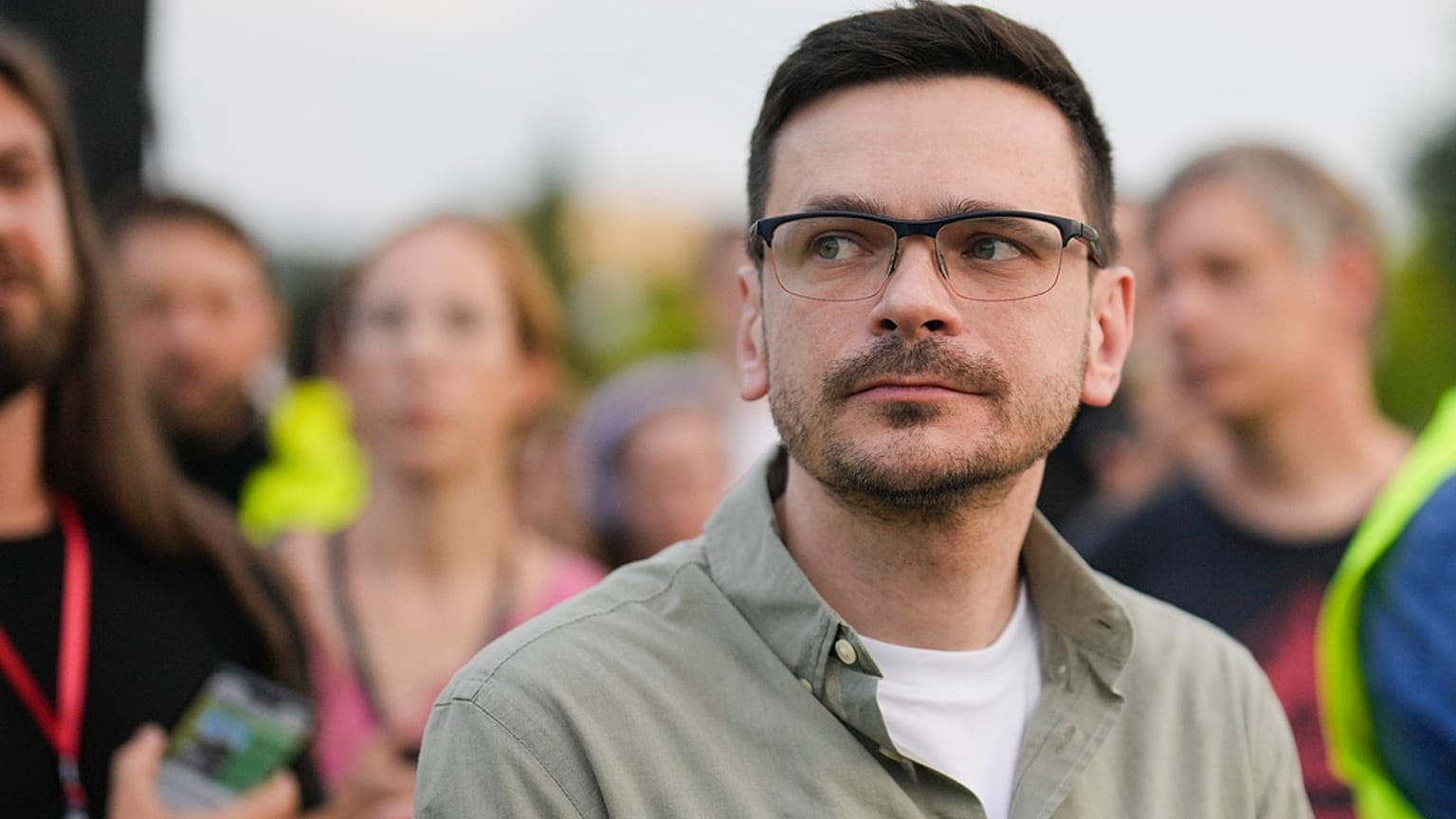 Russian opposition politician Ilya Yashin attend an event with supporters at the Mauerpark in Berlin, Germany, Wednesday, Aug. 7, 2024.