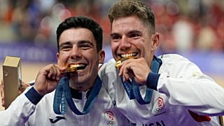 Iuri Leitão e Rui Oliveira conquistam as medalhas de ouro na prova masculina de ciclismo pista, nos Jogos Olímpicos de verão, sábado, 10 de agosto de 2024, em Paris, França.