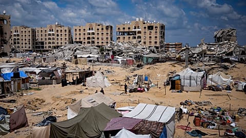 Palestinians displaced by the Israeli air and ground offensive on the Gaza Strip flee from Hamad City, following an evacuation order by the Israeli army. 11 August 2024.