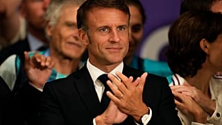 Macron aplaude durante un evento de los Juegos Olímpicos a comienzos de agosto.