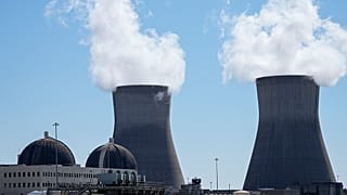 Vogtle nükleer santralinin 1 ve 2 numaralı reaktör üniteleri, Waynesboro, Georgia, ABD, 31 Mayıs 2024.