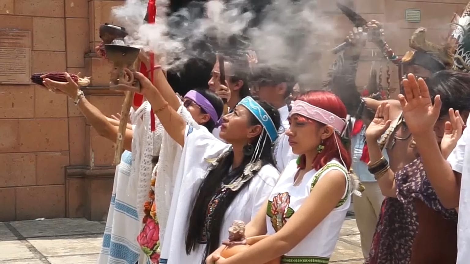 Des membres des communautés locales de Mexico célèbre l'histoire des populations indigènes du Mexique