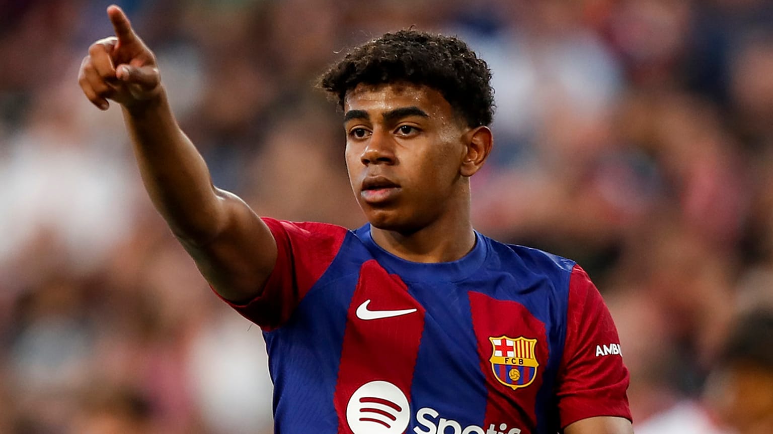 Lamine Yamal az FC Barcelona mezében 