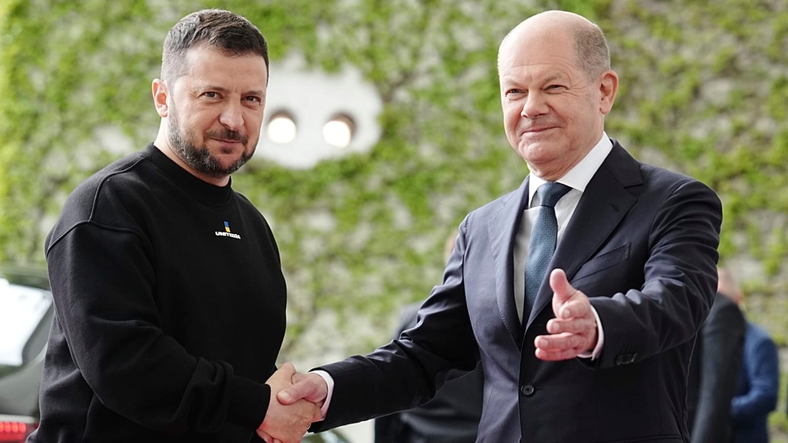 Majdnem felére csökkenti Németország az Ukrajnának nyújtott katonai támogatást jövőre