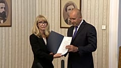 Le président bulgare Roumen Radev et la première ministre désignée Goritsa Grantcharova.