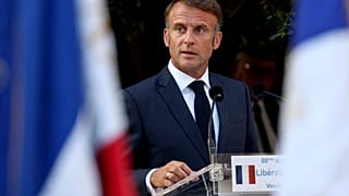 Macron.