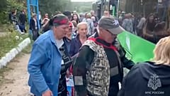 Ekran görüntüsü, Rusya Acil Durumlar Bakanlığı basın servisi tarafından sağlanan videodan alınmıştır