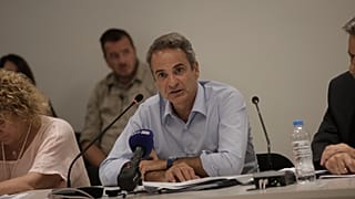 Ο Κυριάκος Μητσοτάκης στην σύσκεψη στην Πεντέλη