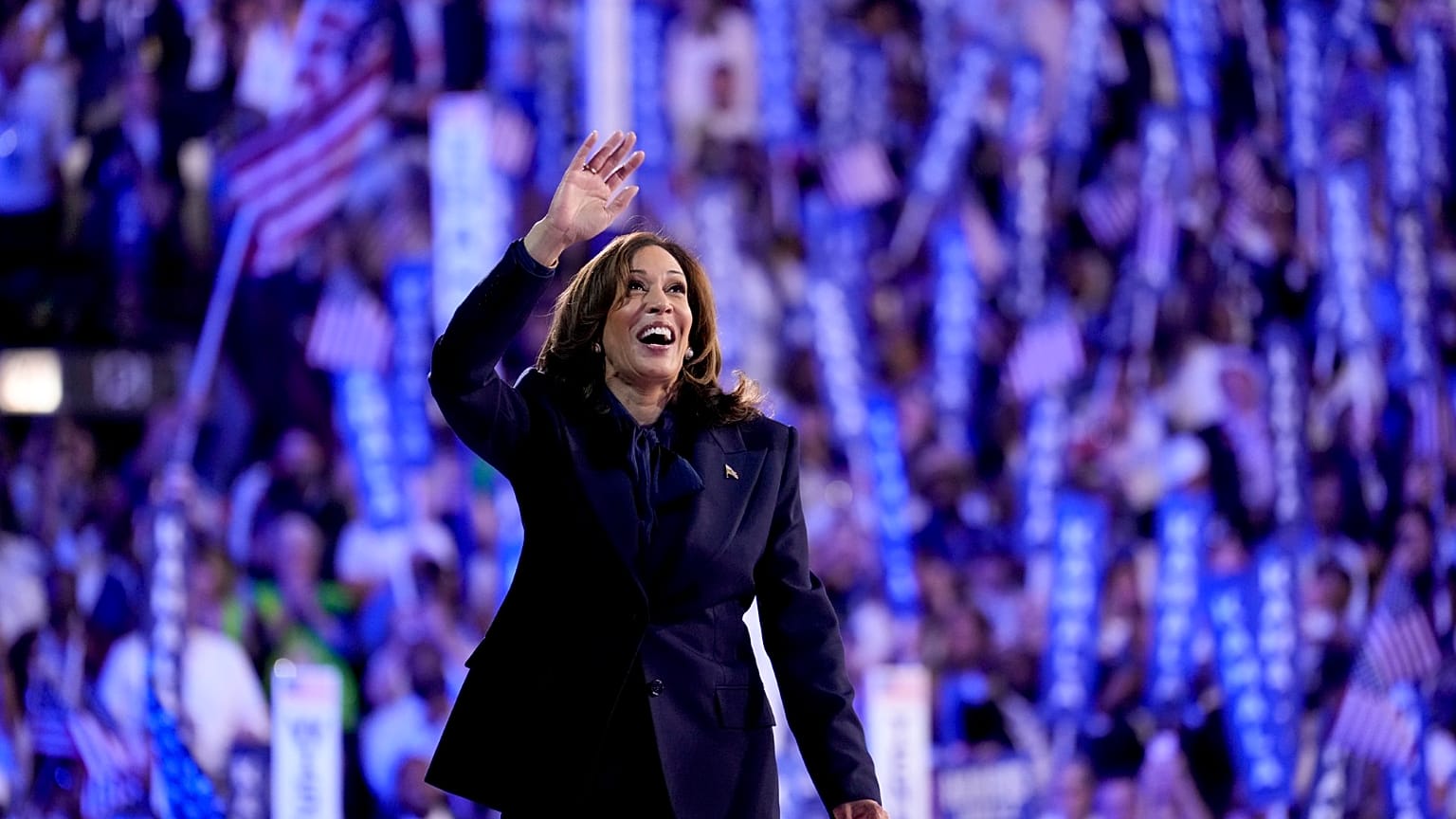 US-Vizepräsidentin Kamela Harris auf dem Parteitag der Demokraten in Chicago