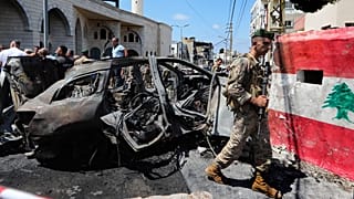 Архив. Последствия израильского удара по автомобилю в ливанском городе Сидон 21 августа, 2024 года