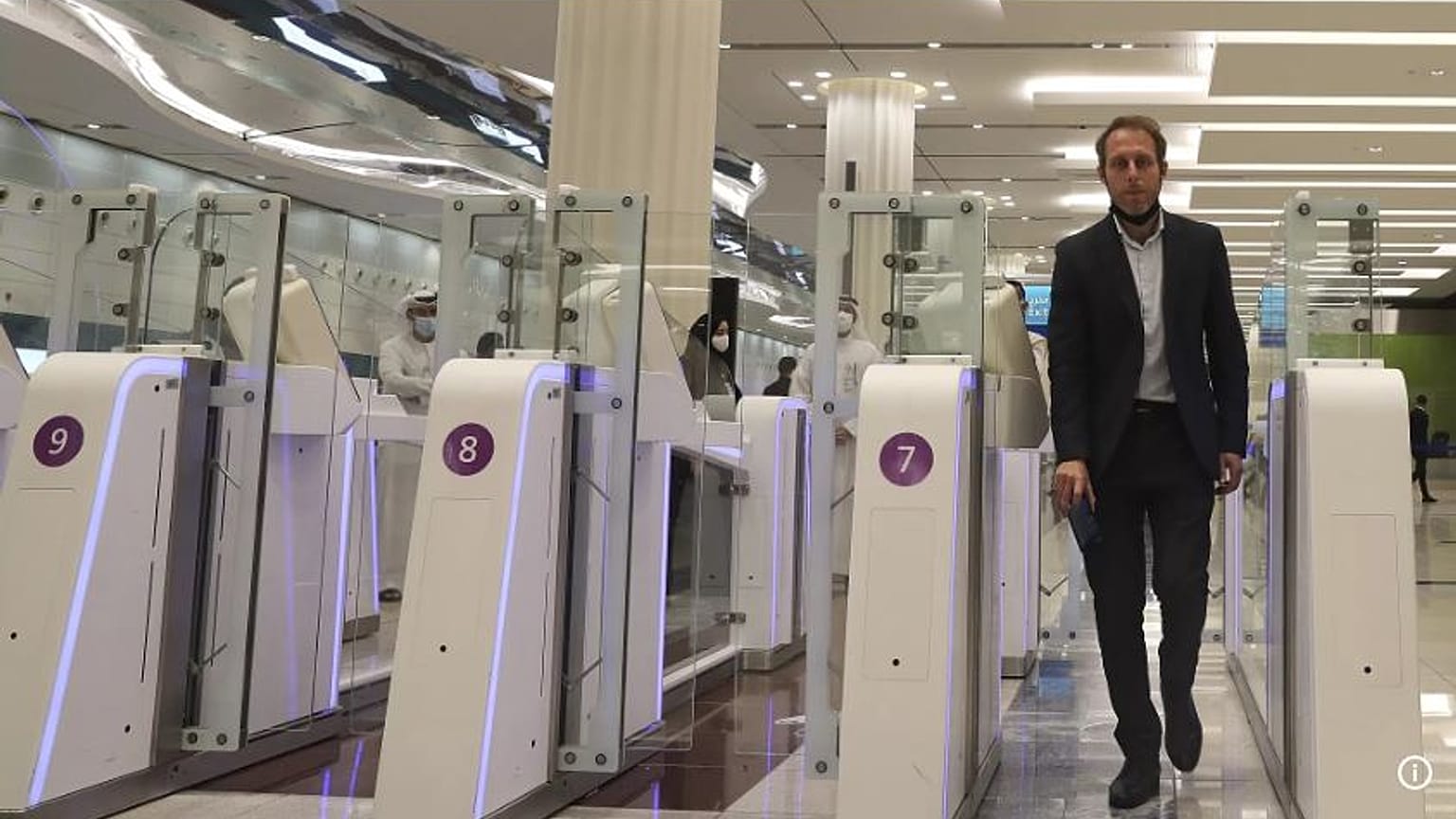 Controles biométricos en el aeropuerto