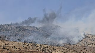 حرائق في بلدة شبعا جنوب لبنان بسبب القصف الإسرائيلي، الجمعة 14 يونيو/حزيران 2024.
