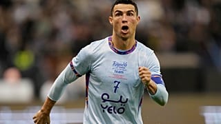 Ο Κριστιάνο Ρονάλντο πανηγυρίζει αφού πέτυχε το πρώτο γκολ της ομάδας του, παίζοντας με τη συνδυασμένη ενδεκάδα των ομάδων της Σαουδικής Αραβίας Al Nassr και PSG κατά τη διάρκεια ενός φιλικού ποδοσφαιρικού αγώνα.
