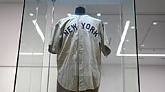 Babe Ruth'un açık artırmayla satılan forması.