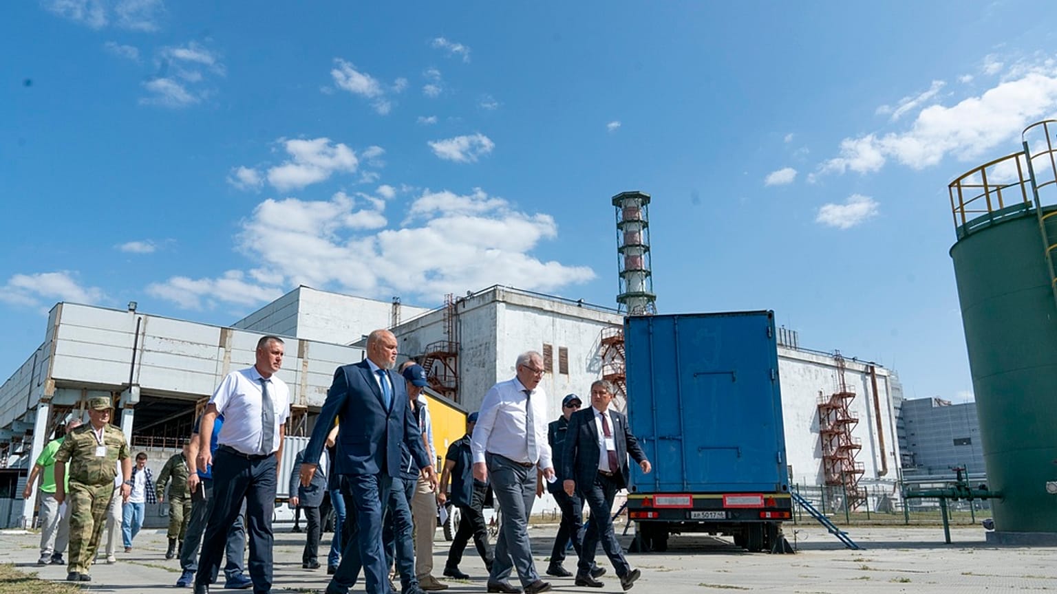 UAEA Başkanı Rafael Grossi, beraberindeki heyet üyeleri ve çalışanlar ile birlikte Rusya'nın Kursk bölgesindeki nükleer santrali ziyaret etti, 27 Ağustos 2024.