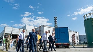 UAEA Başkanı Rafael Grossi, beraberindeki heyet üyeleri ve çalışanlar ile birlikte Rusya'nın Kursk bölgesindeki nükleer santrali ziyaret etti, 27 Ağustos 2024.