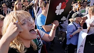 Tüntetés a parlament előtt, miután a kormány nem tudott elegendő támogatást szerezni az ország abortuszellenes törvényeinek liberalizálásához, 2024. július 23.