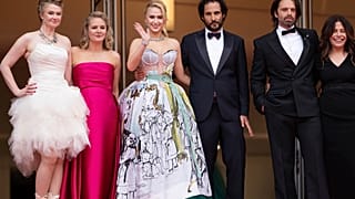 أبطال فيلم "المتدرب" والمخرج علي عباسي خلال العرض الأول في مهرجان كان السينمائي الدولي السابع والسبعين، جنوب فرنسا، في 20 مايو 2024.