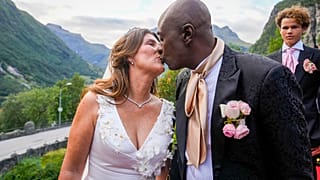 Gli sposi la principessa Märtha Louise di Norvegia e lo sciamano statunitense Durek Verrett