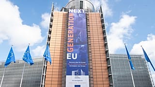 É provável que as negociações se transformem numa intensa batalha política entre o Parlamento Europeu e o Conselho sobre a forma de pagar as taxas de juro dos fundos pós-recuperação
