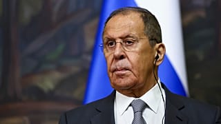 وزير الخارجية الروسي سيرغي لافروف يتحدث خلال مؤتمر صحفي مشترك عقب المحادثات مع وزير الخارجية السنغالي ياسين فال في موسكو، روسيا، الخميس، 29 أغسطس/آب 2024. (Evgenia Novozhenina