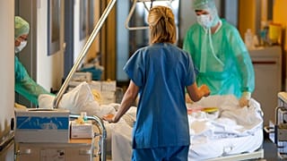 Negli ultimi mesi gli operatori sanitari hanno protestato in Francia, Germania, Slovenia e Svezia.
