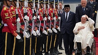 Papa Francis Soekarno Hatta Uluslararası Havalimanı'nda, Cakarta, Endonezya, 3 Eylül 2024. 