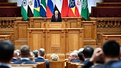 Rusya Devlet Başkanı Vladimir Putin, St. Petersburg'daki BRICS zirvesinde konuşuyor, 11 Temmuz 2024